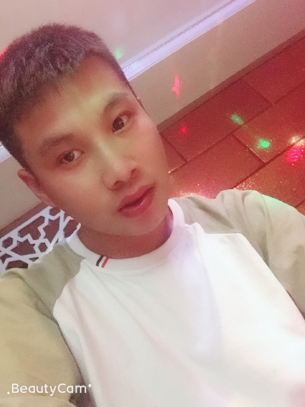 阿锋的第一张照片--阳江相亲服务中心