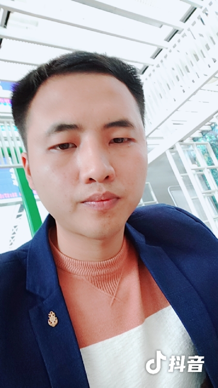 佳鑫的第一张照片--阳江相亲服务中心