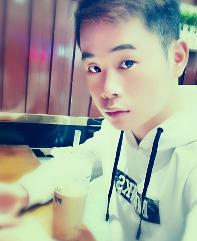 拔大萝卜的兔子的第一张照片--阳江相亲服务中心