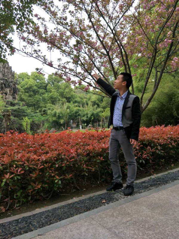 坦诚的第一张照片--阳江相亲服务中心