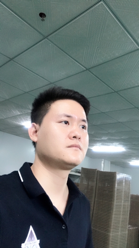 伟的第一张照片--阳江相亲服务中心