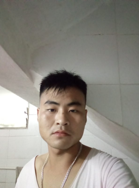 落叶知秋的第一张照片--阳江相亲服务中心