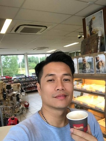 短歌的第一张照片--阳江相亲服务中心