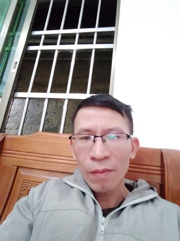 奋斗的第一张照片--阳江相亲服务中心