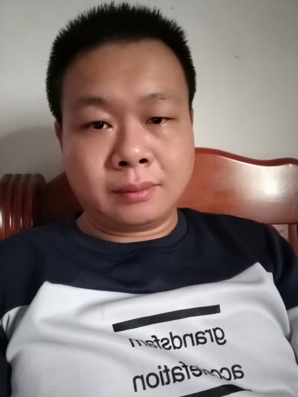 飞的第一张照片--阳江相亲服务中心