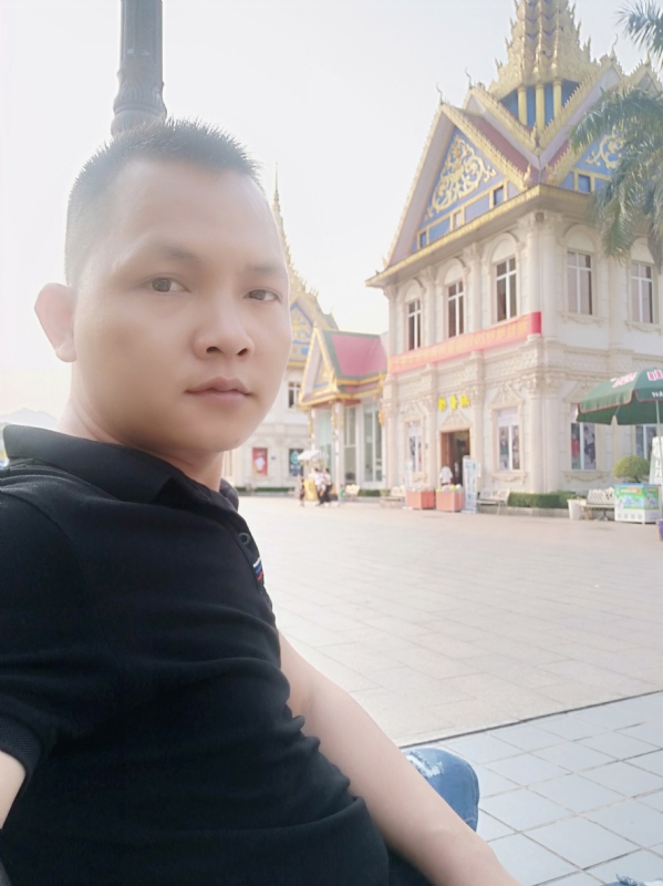 漂泊者的第一张照片--阳江相亲服务中心