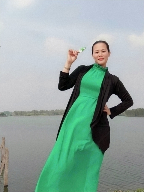 李梅的第二张照片--阳江相亲服务中心