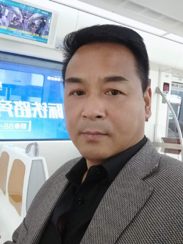 雪豹的第二张照片--阳江相亲服务中心