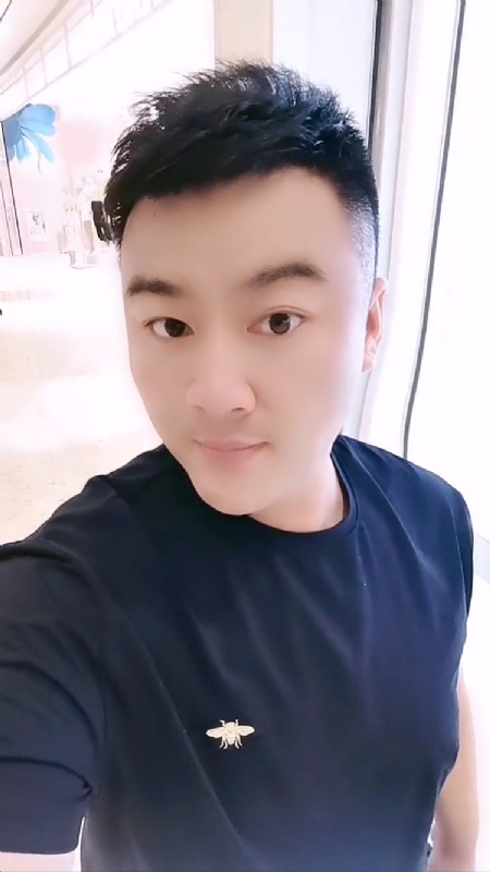 微风徐徐的第二张照片--阳江相亲服务中心