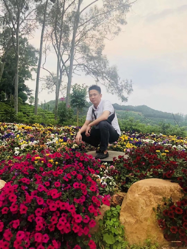 小郑的第一张照片--阳江相亲服务中心