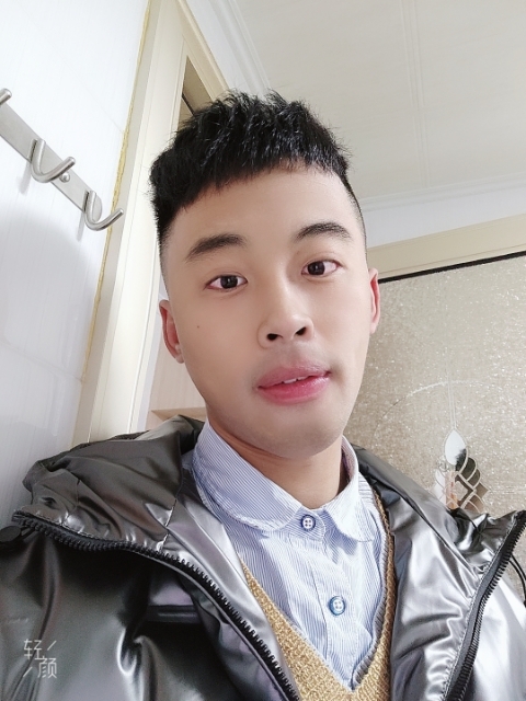 幼稚鬼的第一张照片--阳江相亲服务中心