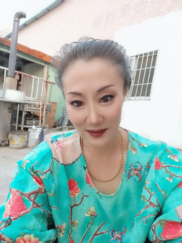 燕子的第三张照片--阳江相亲服务中心