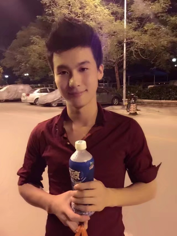 皮特王的第三张照片--阳江相亲服务中心