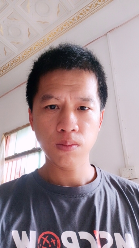 人都再努力的第一张照片--阳江相亲服务中心