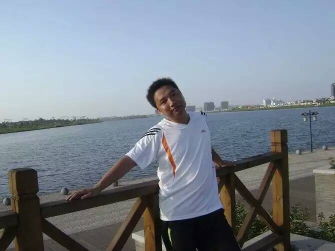 才乡痴情的第二张照片--阳江相亲服务中心