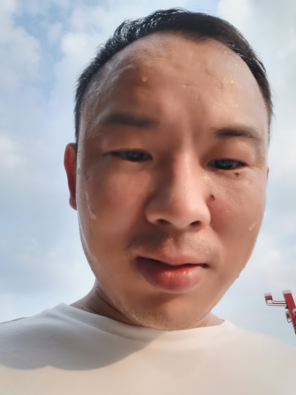 唐老鸭的第一张照片--阳江相亲服务中心