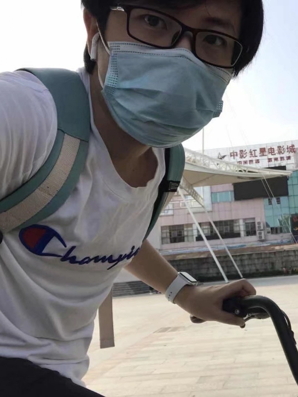 丁先生的第二张照片--阳江相亲服务中心