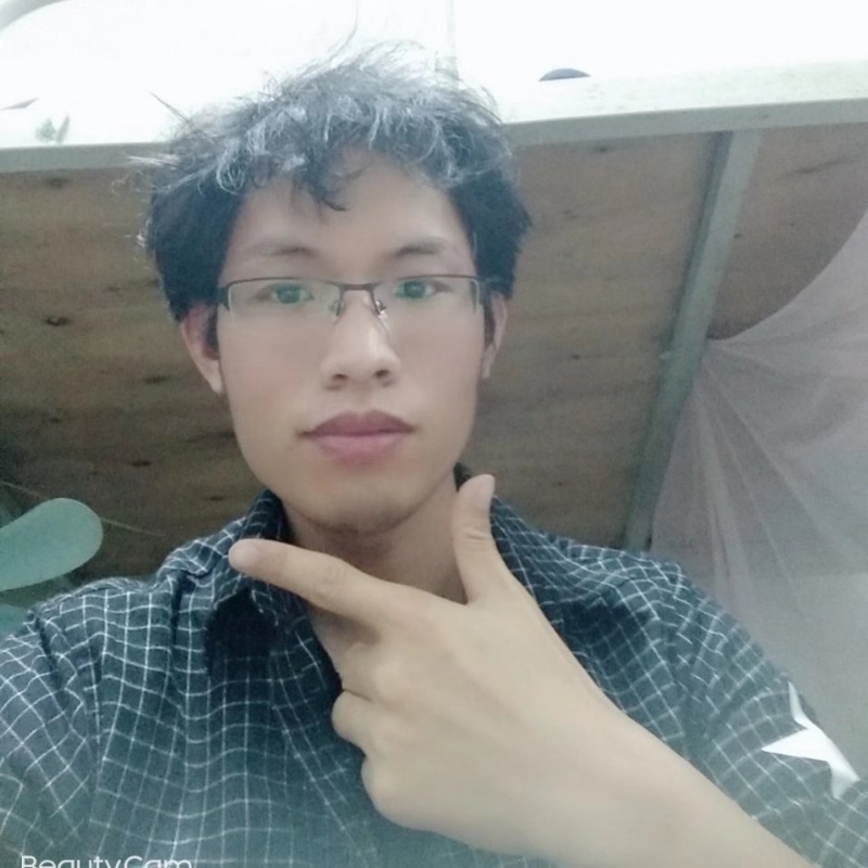 右边的第一张照片--阳江相亲服务中心