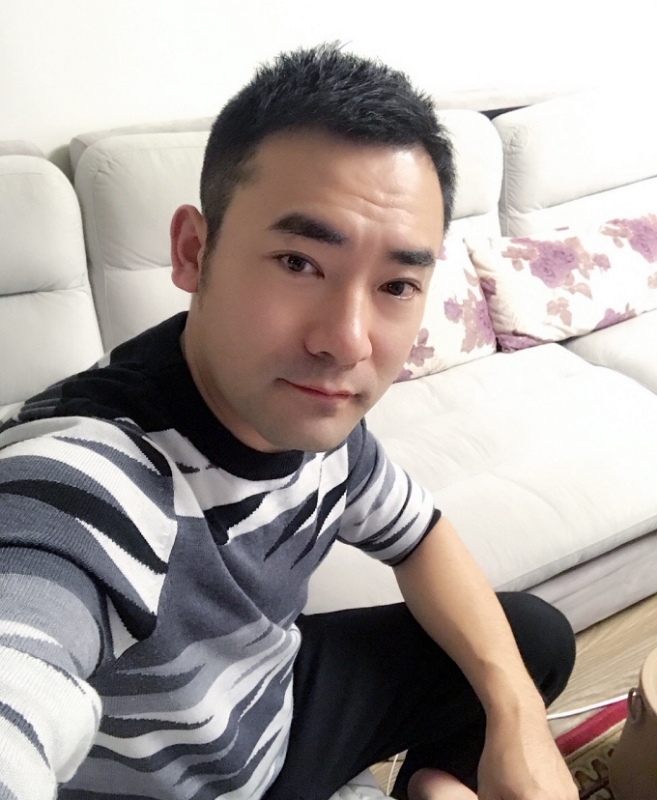 随风的第一张照片--阳江相亲服务中心