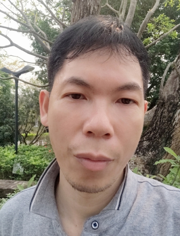 漂浮的云的第一张照片--阳江相亲服务中心