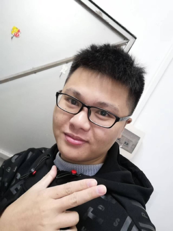 小小梦执的第一张照片--阳江相亲服务中心