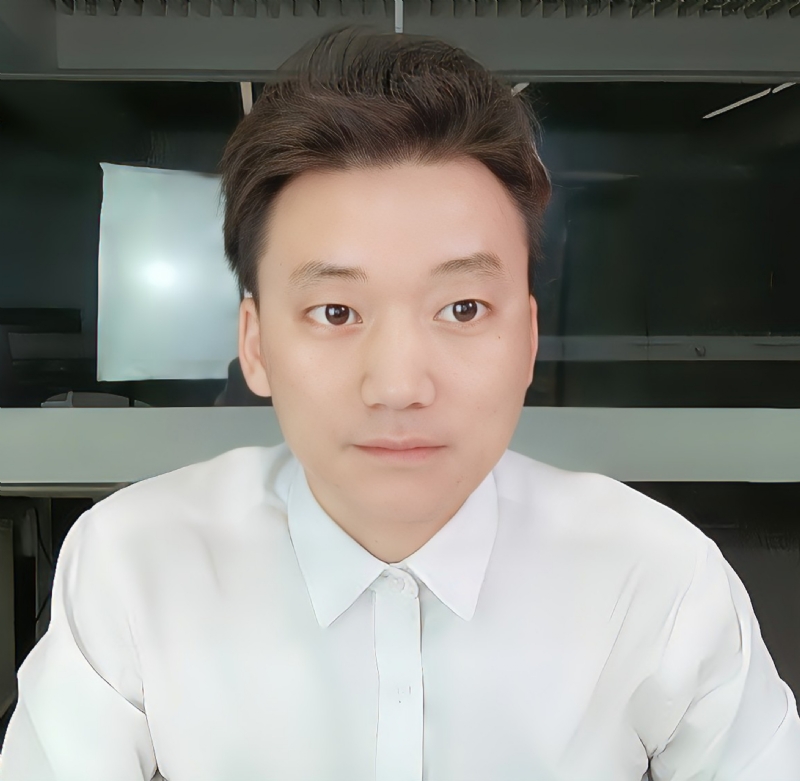 李日的第一张照片--阳江相亲服务中心