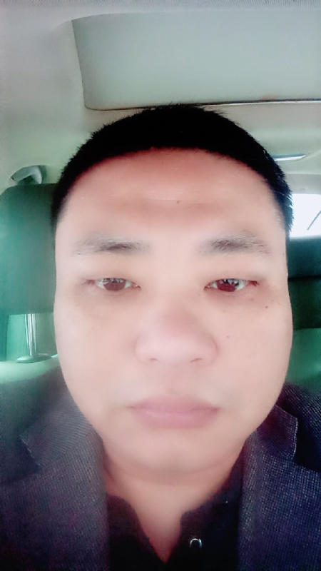 向日葵的第一张照片--阳江相亲服务中心