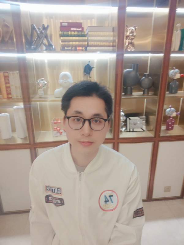 共享夕阳的第二张照片--阳江相亲服务中心