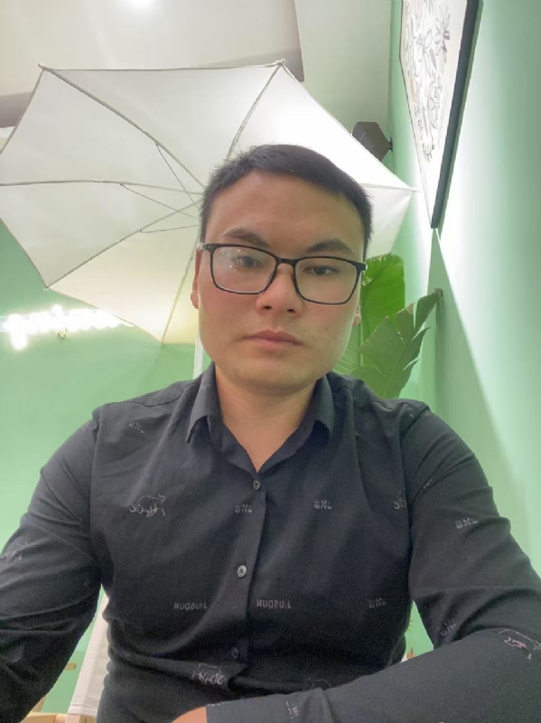 像风一样自由的第一张照片--阳江相亲服务中心