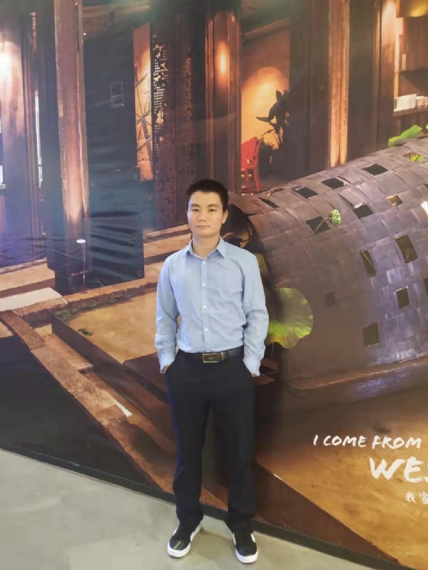 梧桐枫叶的第一张照片--阳江相亲服务中心