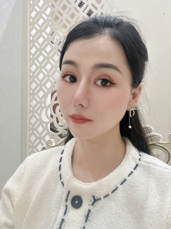 金莉的第一张照片--阳江相亲服务中心