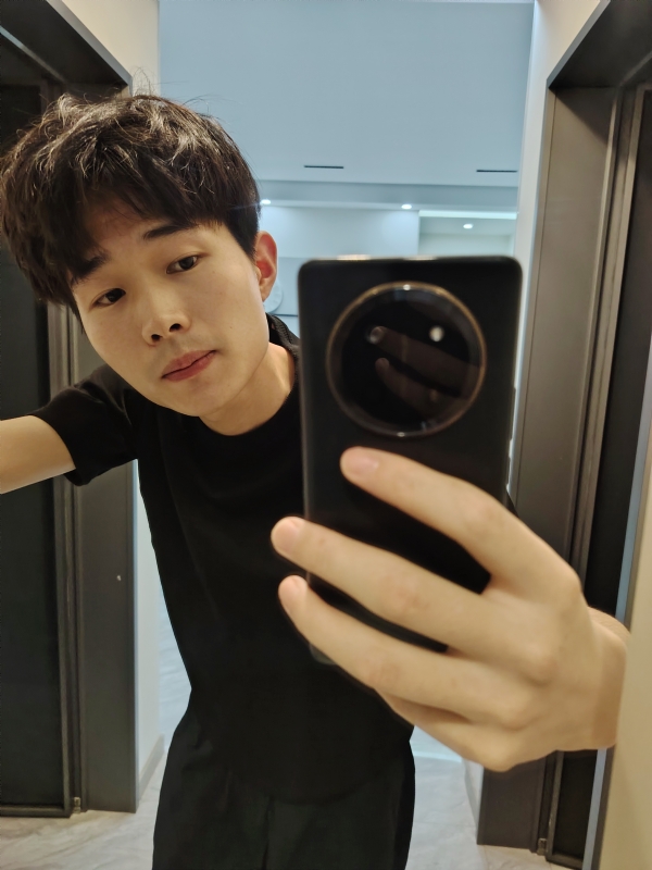 杨苏帝的第一张照片--阳江相亲服务中心