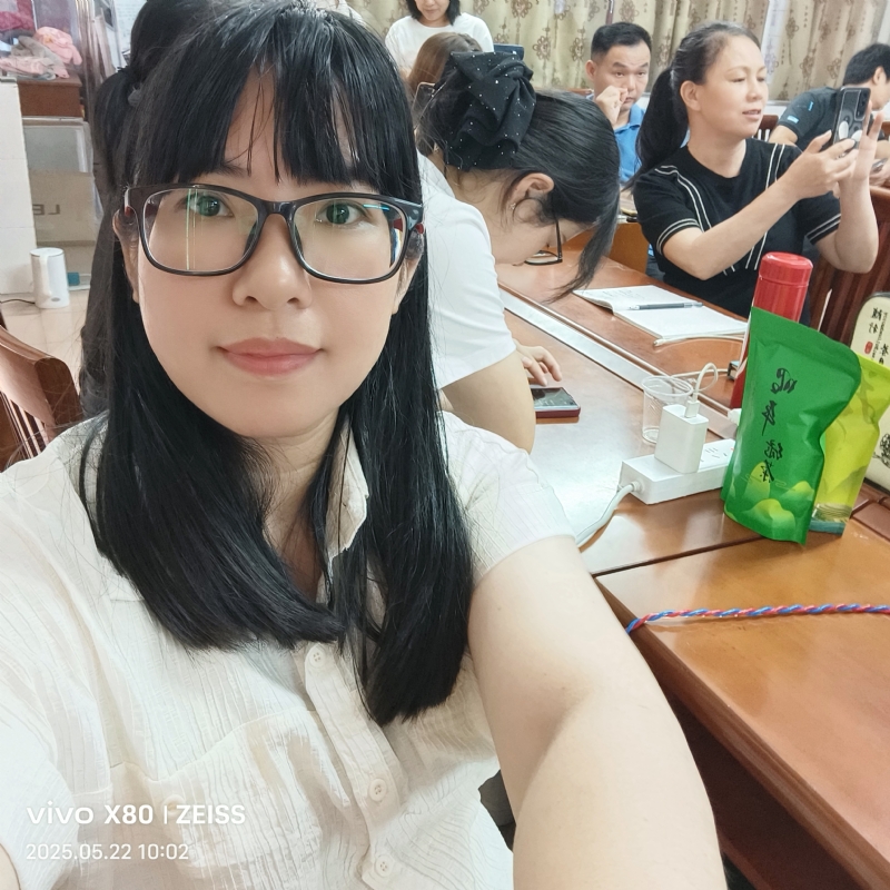 雯城慧敏的第一张照片--阳江相亲服务中心