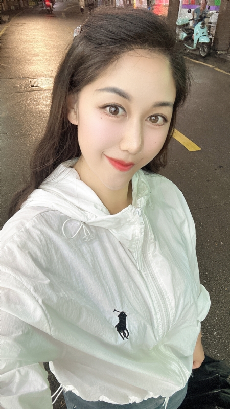 等你的风的第一张照片--阳江相亲服务中心