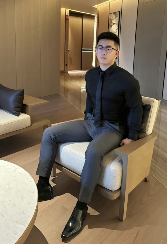 李寒外改英文可家的第一张照片--阳江相亲服务中心