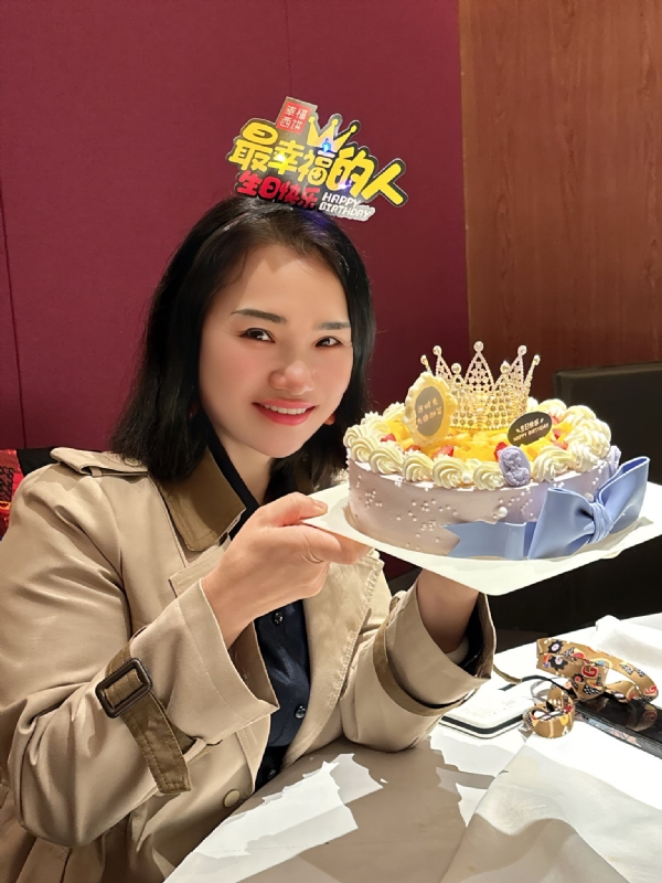 Apple的第一张照片--阳江相亲服务中心